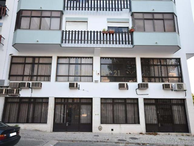 Loja 180m² Alfragide