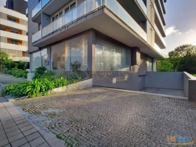 Loja | 3 Frentes em Vidro | 137m² | Localização Premium | 26064068429
