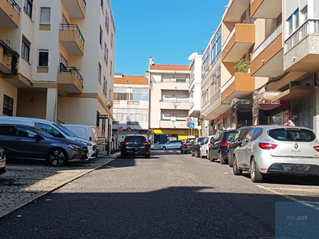 Loja/Estabelecimento, Algés, Linda a velha e Cruz Quebrada Dafundo, Oeiras | BPI Expresso Imobiliário