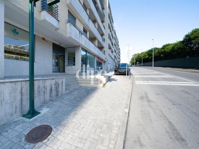 Loja/Estabelecimento, Costa, Guimarães | BPI Expresso Imobiliário