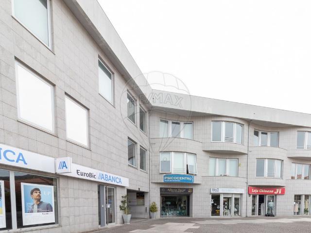 Loja/Estabelecimento T0, Campelo e Ovil, Baião | BPI Expresso Imobiliário