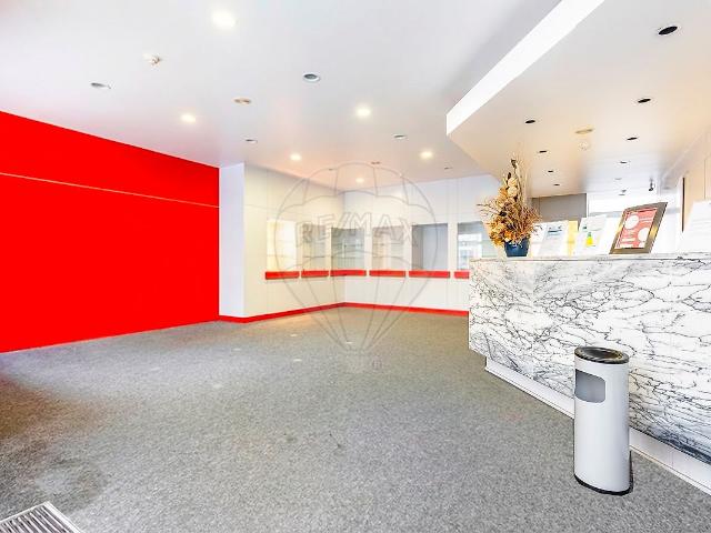 Loja/Estabelecimento T0, Santarém Marvila, Santa Iria Da Ribeira de Santarém, Santarém São Salvador e Santarém São Nicol, Santarém | BPI Expresso Imobiliário