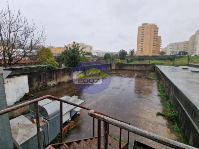 Lojas no centro do Porto