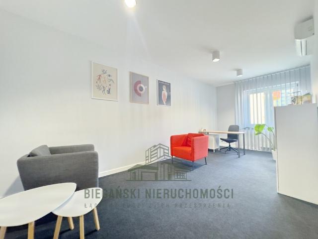 Lokal 43 m² z klimatyzacją, remont, idealny na biuro