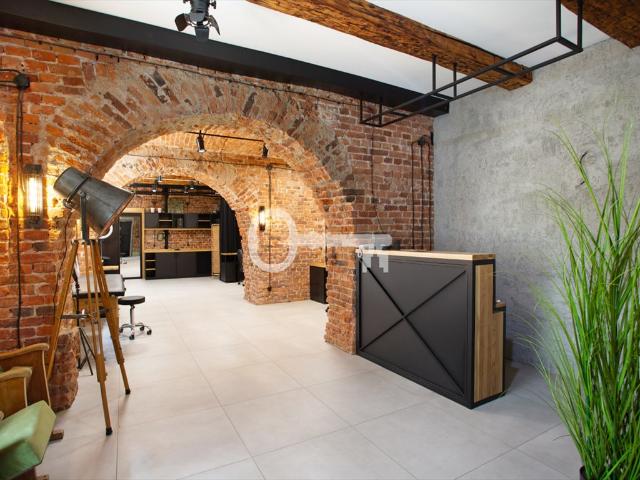 Lokal 54 m² na Starym Mieście, idealny pod biuro