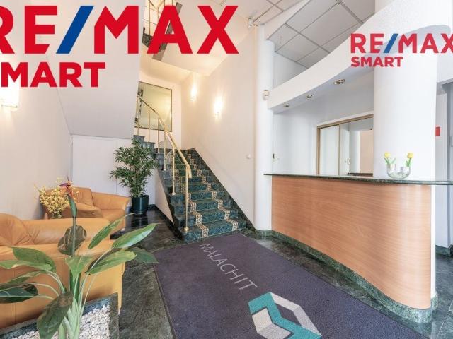 Lokal użytkowy 471 m2 w centrum Woli gotowy do aranżacji