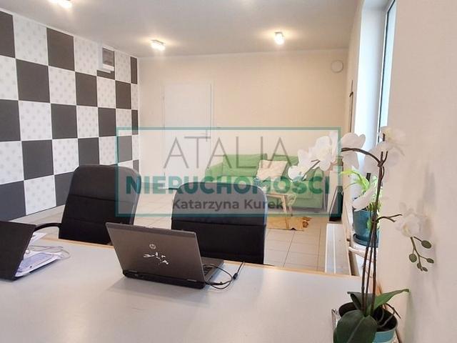 Lokal 48 m² z windą i parkingiem w centrum Grodziska