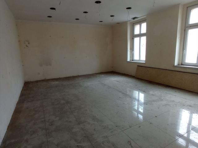 Lokal 48 m² z aneksem, wymaga remontu, Chorzów