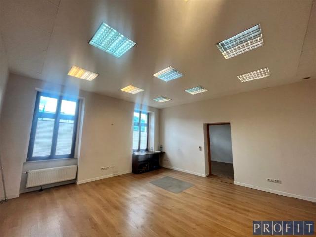 Lokal użytkowy 61 m², Katowice