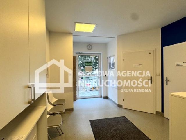 Lokal użytkowy 68 m², Gdynia