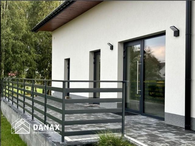 Lokal użytkowy 72 m², Rączna