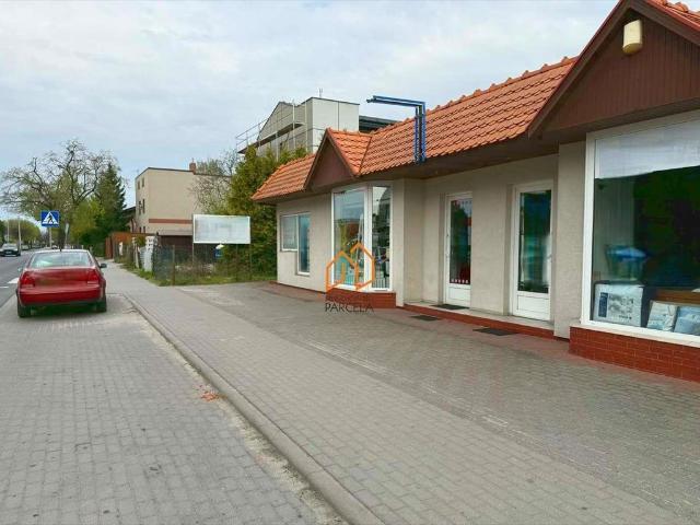 Lokal użytkowy 75 m2 z dużymi witrynami, inwestycja