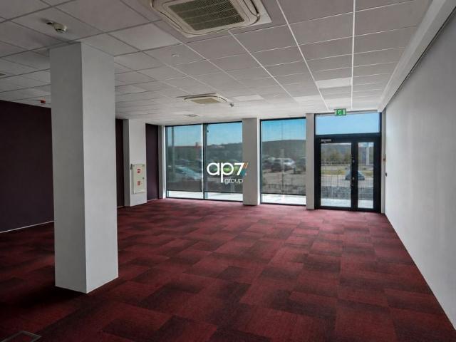 Lokal użytkowy 124 m², Kraków
