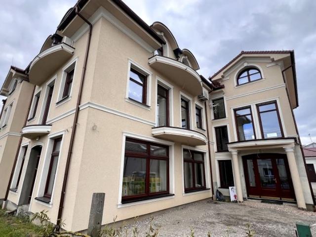 Lokal użytkowy 125 m², Luboń