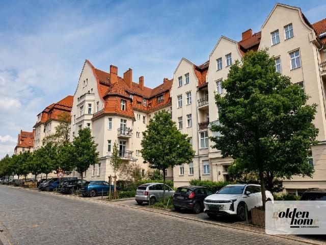 Lokal użytkowy 127 m² na Łazarzu – idealny pod klinikę lub biuro