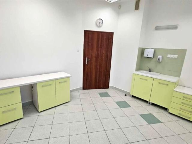 Lokal użytkowy 12,30 m², Częstochowa