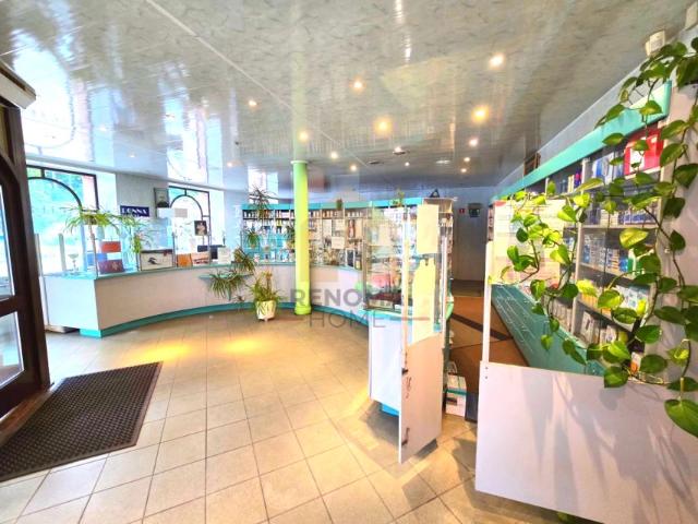 Lokal użytkowy 140 m², Wałbrzych