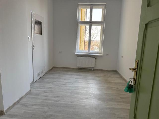Lokal użytkowy 18,28 m2 w centrum Olsztyna z własną łazienką