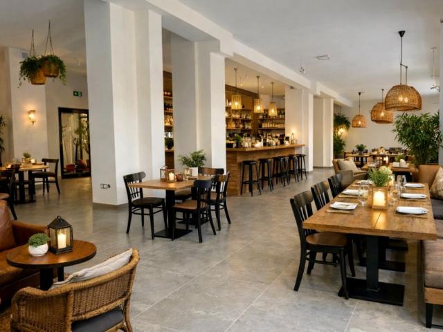 Lokal użytkowy 195 m², Praszczyki