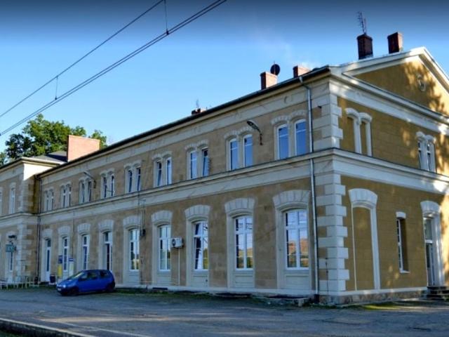 Lokal użytkowy 1 m², Sędzisław