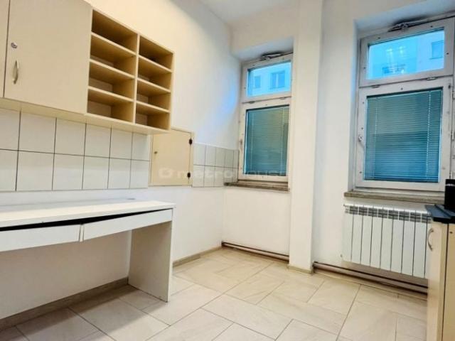 Lokal użytkowy 23,74 m², Krosno