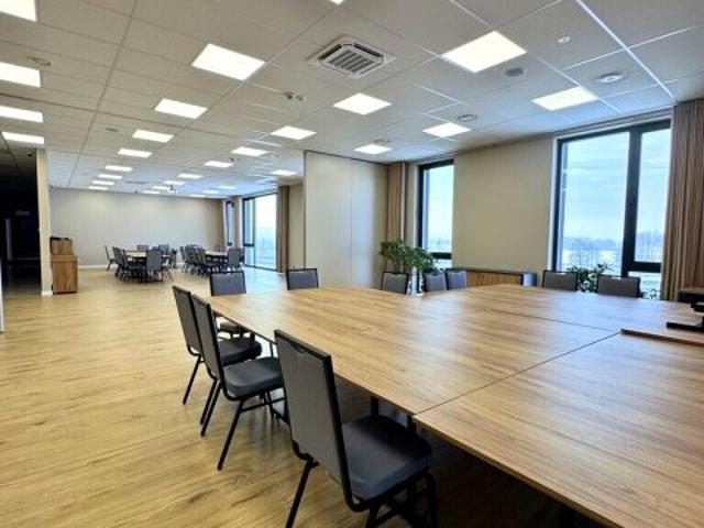 Lokal użytkowy 227 m², Dorotowo
