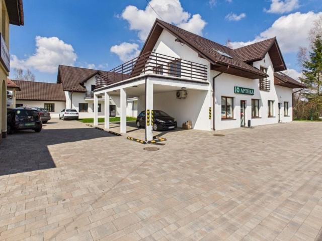 Lokal użytkowy 304,76 m², Łapanów