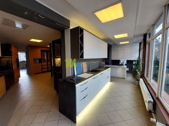 Lokal użytkowy 350 m², Poznań