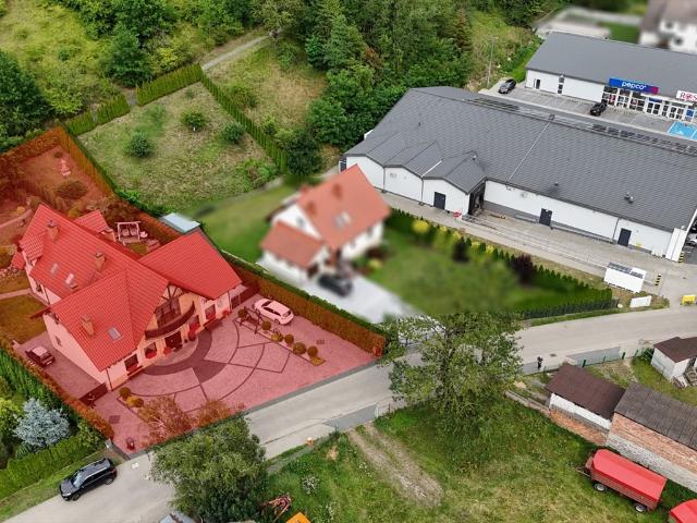 Lokal użytkowy z mieszkaniem, duża sala, Biedronka