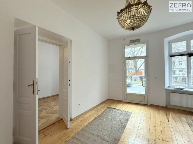 Lokal użytkowy na wynajem w Krakowie, 49 m2, witryna