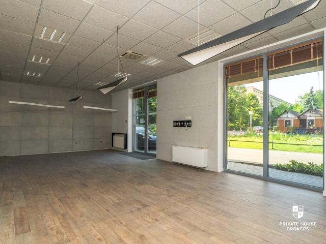 Lokal usługowy 57m2 z klimatyzacją i witrynami