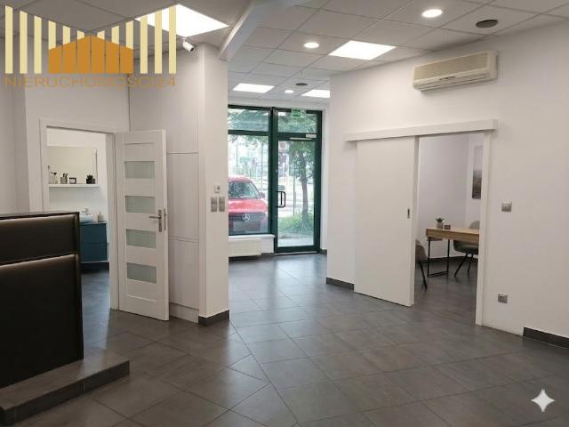 Lokal usługowy 71 m² przy ul. Modlińskiej blisko urzędu
