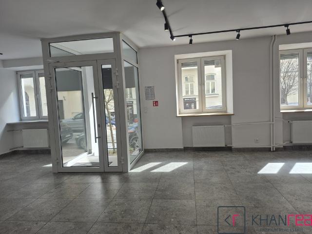 Lokal usługowy 77 m² przy Wilczej w sercu Śródmieścia