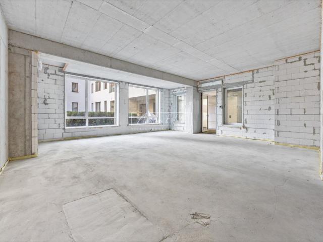 Lokal usługowy 75 m² z wakacjami czynszowymi na Pradze