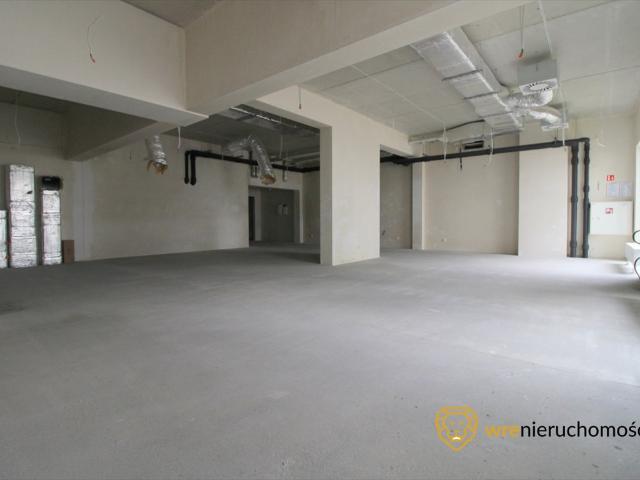 Lokal usługowy 146 m² z dużymi witrynami, Krzyki