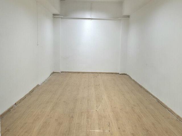 Lokal usługowy 29 m² w centrum Podwisłocze, Rzeszów