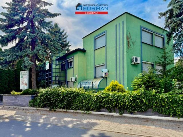Lokal usługowy 302 m² z pełnym wyposażeniem kliniki weterynaryjnej