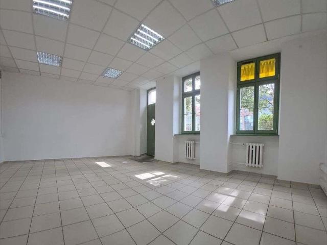 Lokal usługowy 32m2 w Rynku Wrocław, wejście od Kazimierza
