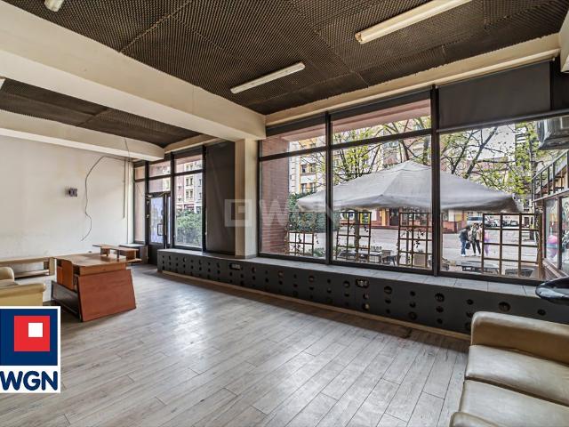 Lokal usługowy 64 m2 w centrum Legnicy z klimatyzacją