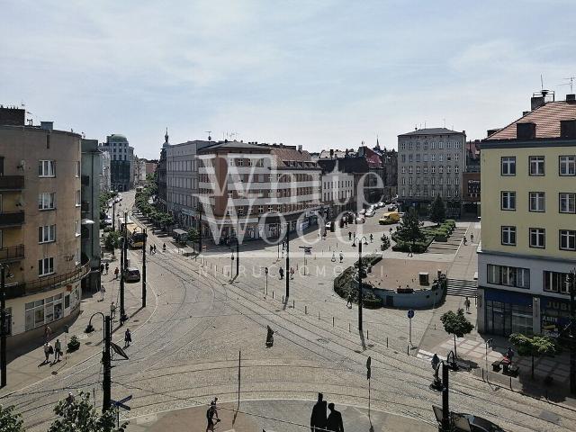 Na sprzedaż przestronny lokal usługowy 115 m² w centrum Zabrza