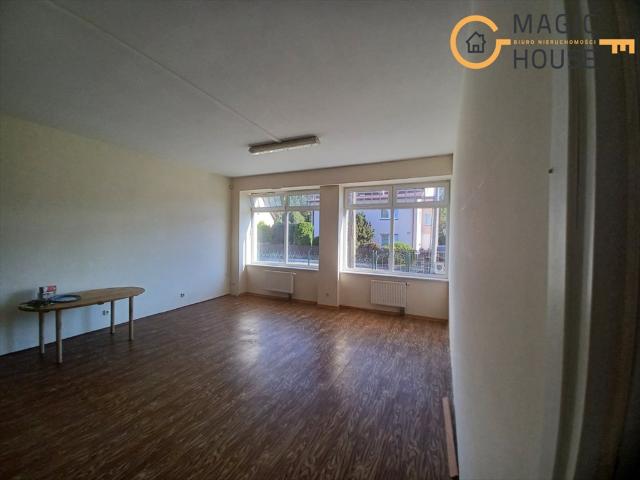 Lokal usługowy do wynajęcia 150 m² z dwoma wejściami