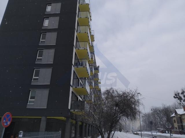 Lokal usługowy na Mokotowie z patio, 113 m2, deweloperski