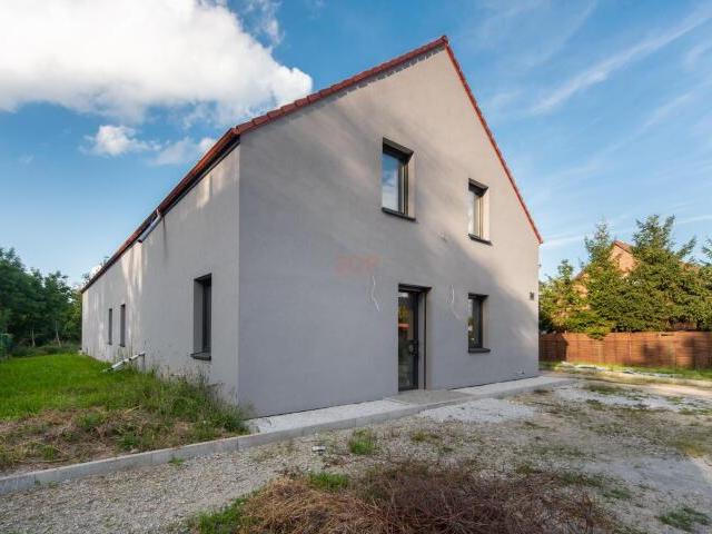 Lokal wynajmę, Miękinia, Kopernika Mikołaja, 150 m2, cena: 5 000 zł