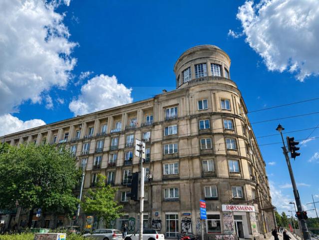 Lokal biurowy w kamienicy przy Marszałkowskiej