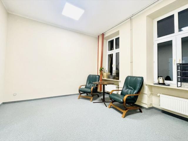 Lokal biurowy 17 m2 przy Rynku, dostępny od zaraz