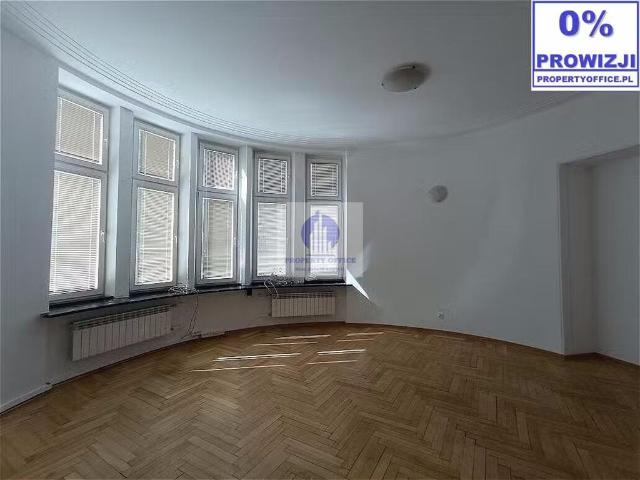 Lokal biurowy 33 m2 w odrestaurowanej kamienicy w centrum