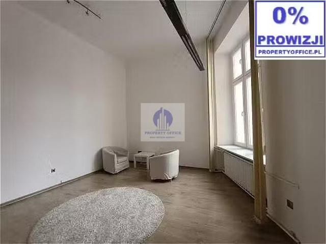 Lokal biurowy 49 m2 w centrum Warszawy, cichy, z dużym pokojem