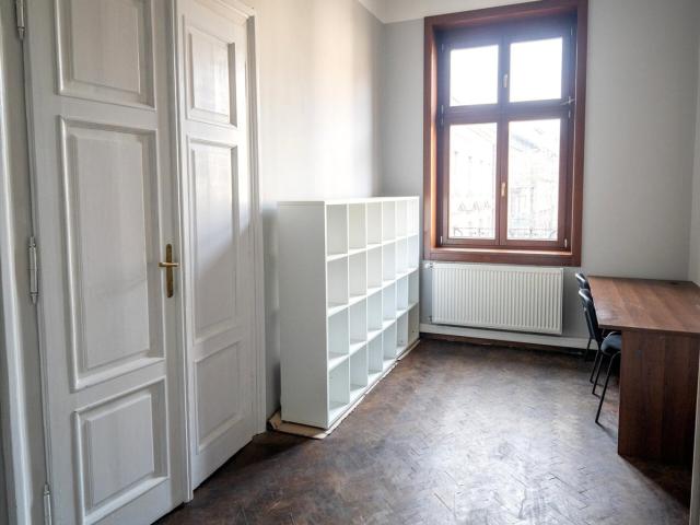Lokal biurowy 65 m² na Starym Mieście blisko Rynku