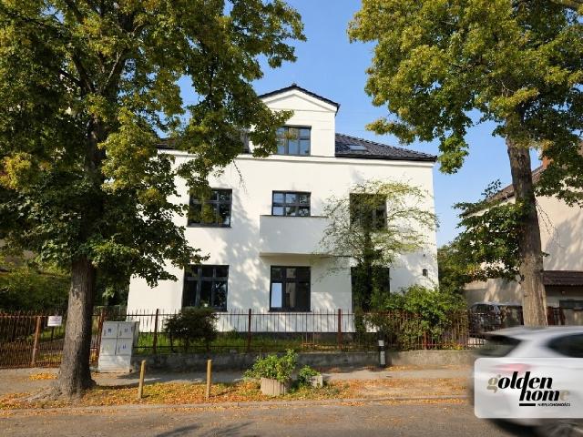 Lokal biurowy 99 m2, klimatyzacja, parking, wysoki standard
