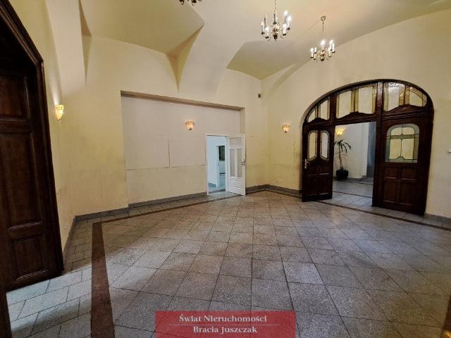 Lokal biurowo usługowy 180 m² w centrum Wrocławia
